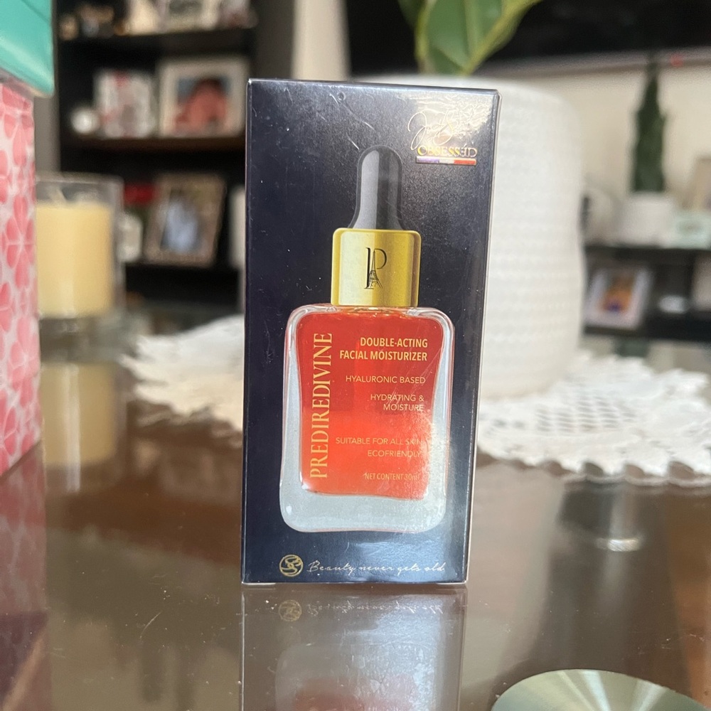 Predire Divine Double-Acting Facial Moisturizer